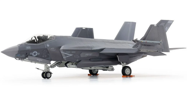1/48 F-35C Lightning II