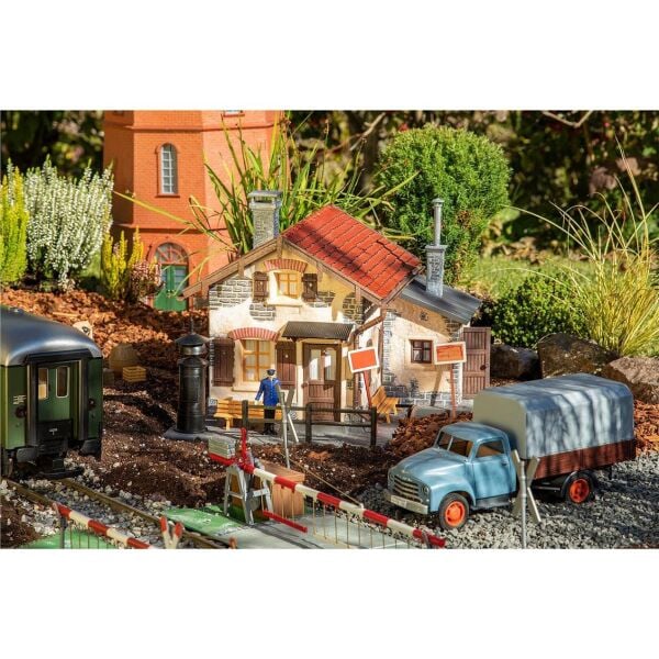 Faller 330877 1/22,5 Ölçek, Kapıcı Locası, Plastik Model Kiti