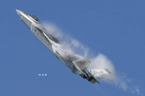 1/48 Chinese J-20 Mighty Dragon