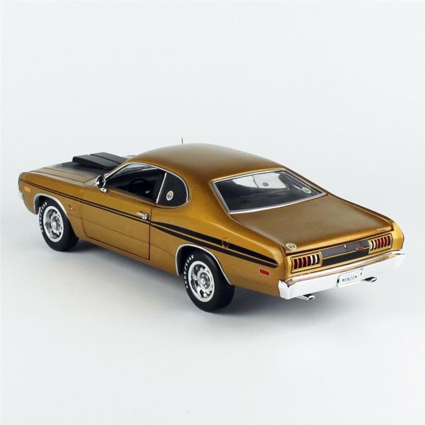 AutoWorld AMM1294 1/18 Ölçek, 1972 Dodge Demon GSS (Mr. Norms), GY8 Gold Metallic, Sergilemeye Hazır Metal Araba Modeli