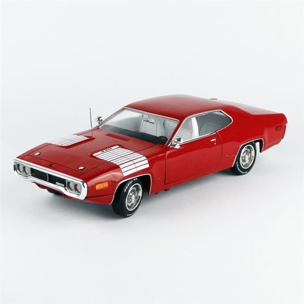 AutoWorld AMM1299 1/18 Ölçek, 1972 Plymouth Road Runner GTX, Red, Sergilemeye Hazır Metal Araba Modeli