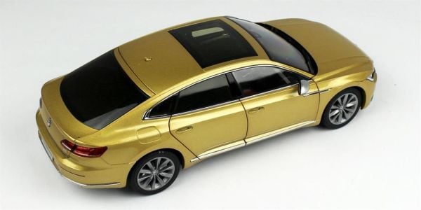 Paudi Model 2570GL 1/18 Ölçek, 2018 Volkwagen CC Arteon, Altın, Sergilemeye Hazır Metal Araba Modeli