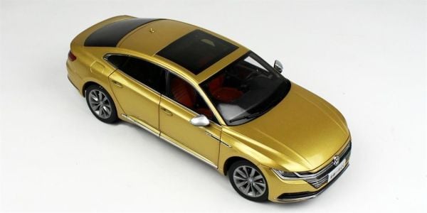 Paudi Model 2570GL 1/18 Ölçek, 2018 Volkwagen CC Arteon, Altın, Sergilemeye Hazır Metal Araba Modeli