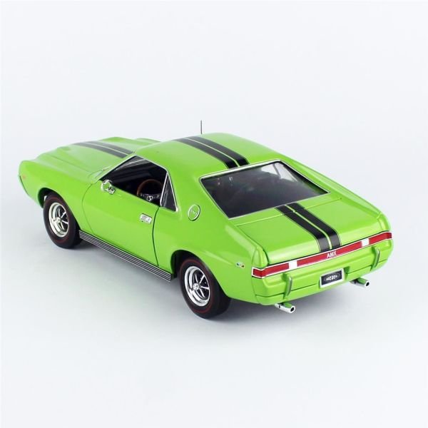 AutoWorld AMM1313 1/18 Ölçek, 1969 AMC AMX Hardtop, Big Bad Green, Sergilemeye Hazır Metal Araba Modeli