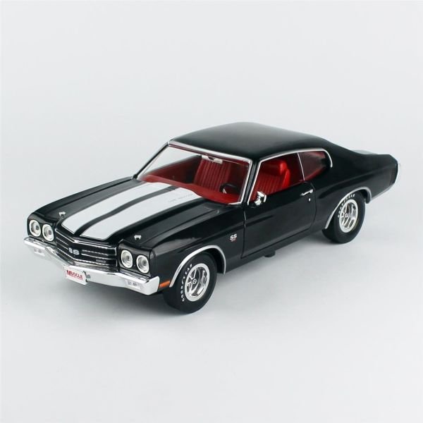 AutoWorld AMM1317 1/18 Ölçek, 1970 Chevrolet Chevelle Hardtop (Hemmings Muscle Machines)Sergilemeye Hazır Metal Araba Modeli