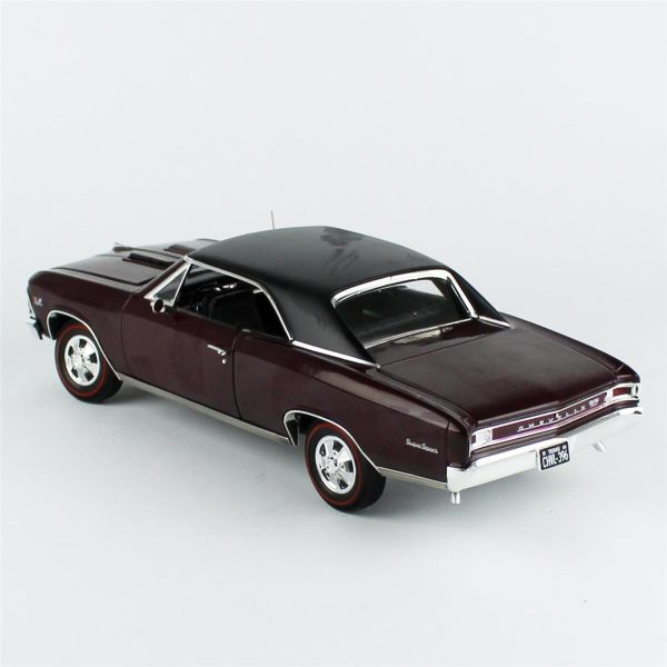 AutoWorld AMM1343 1/18 Ölçek, 1966 Chevrolet Chevelle SS396, Sergilemeye Hazır Metal Araba Modeli