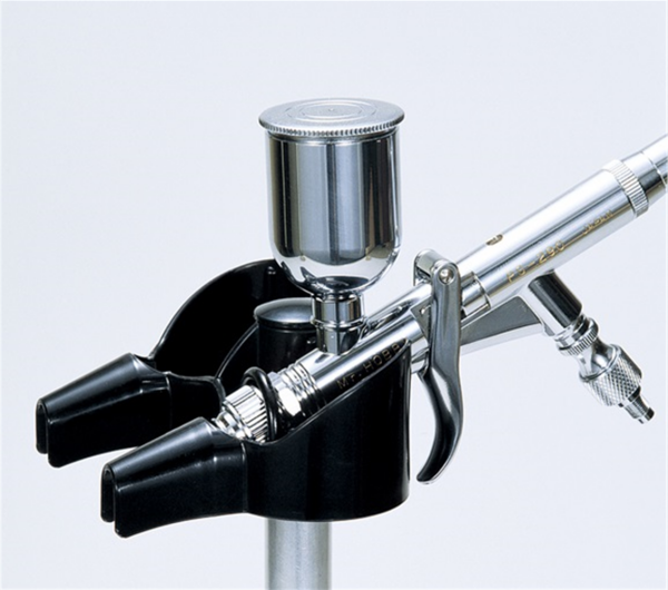 Mr.Hobby PS-230 Manyetik Tabanlı Airbrush Standı ve Metal Tepsi Seti, 136x196 mm.