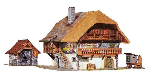 Faller 131543 1/87 Ölçek, Kara Ormanlara Özgü Çiftlik Evi, Plastik Model Kiti