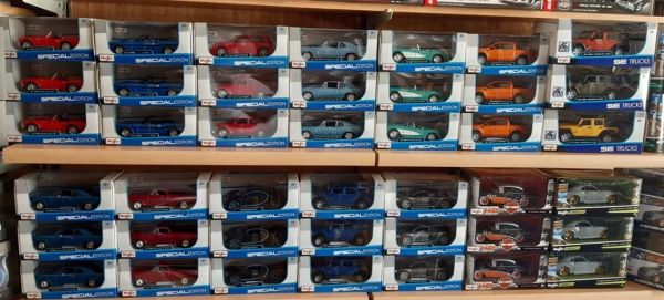 QC045 Muhtelif Sergilemeye Hazır Metal Araba Modeli,Grup-7