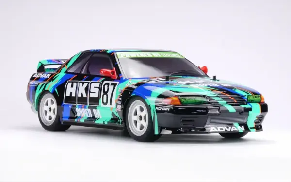 Carisma M48S 1/8 HKS Skyline GT-R (BNR32)