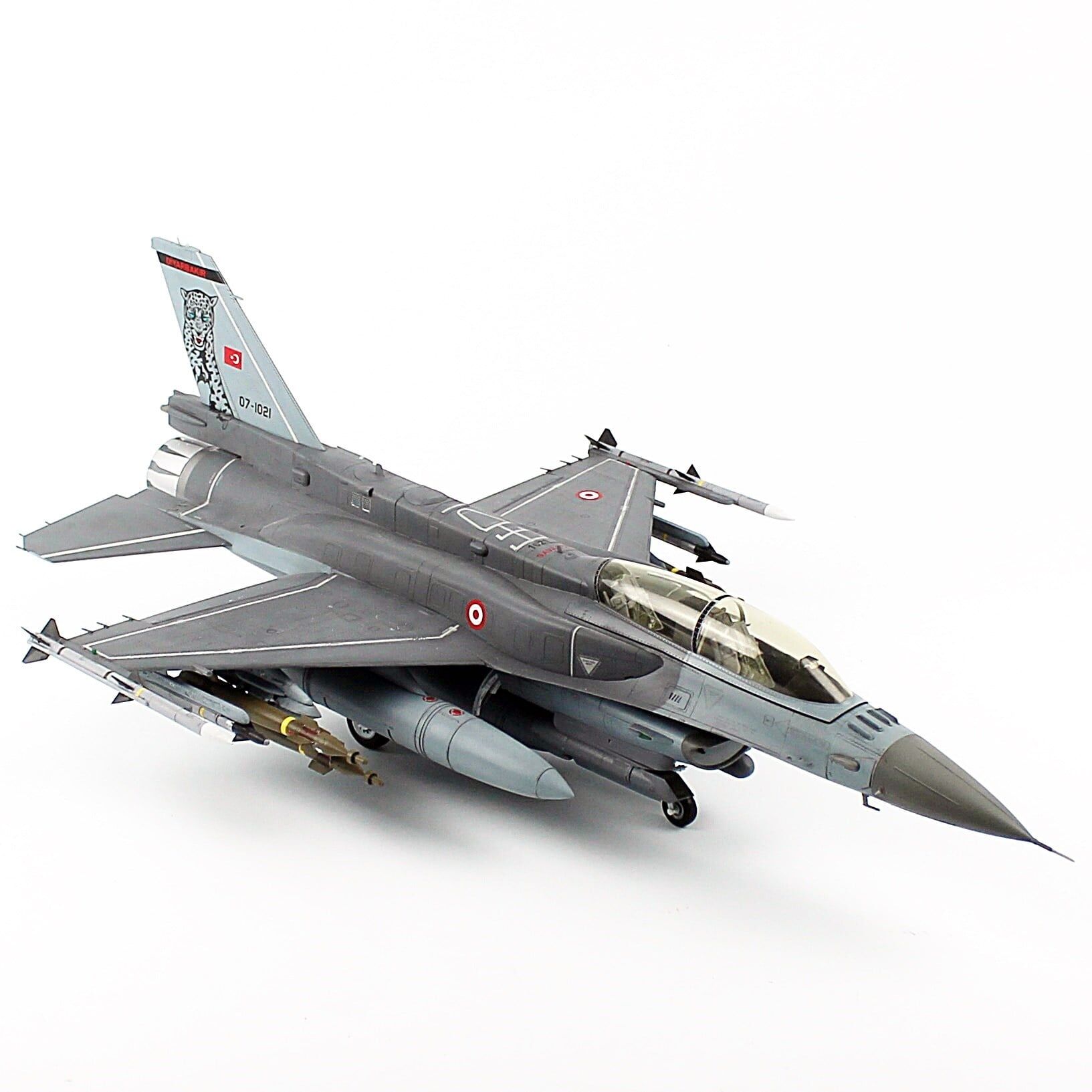 QD605 1/32 Ölçek, F-16D Savaşan Şahin, Pars 181. Filo, Sergilemeye Hazır Plastik Uçak Modeli