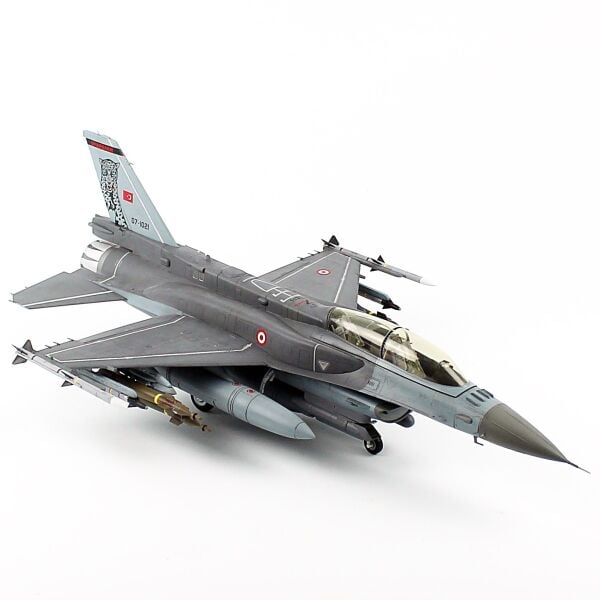 QD605 1/32 Ölçek, F-16D Savaşan Şahin, Pars 181. Filo, Sergilemeye Hazır Plastik Uçak Modeli