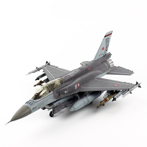 QD605 1/32 Ölçek, F-16D Savaşan Şahin, Pars 181. Filo, Sergilemeye Hazır Plastik Uçak Modeli