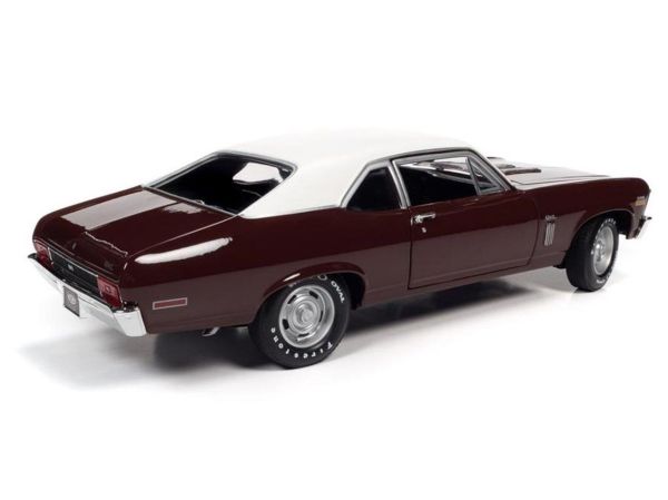 AutoWorld AMM1230 1/18 Ölçek, 1970 Chevy Nova SS 396 (MCACN Class of 1970), Black Cherry, Sergilemeye Hazır Metal Araba Modeli