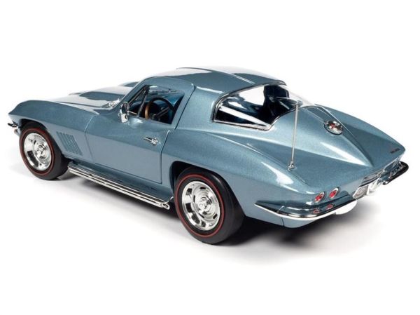 AutoWorld AMM1241 1/18 Ölçek, 1967 Chevy Corvette (MCACN), Elkhart Blue, Sergilemeye Hazır Metal Araba Modeli