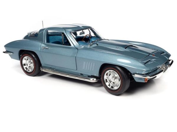 AutoWorld AMM1241 1/18 Ölçek, 1967 Chevy Corvette (MCACN), Elkhart Blue, Sergilemeye Hazır Metal Araba Modeli