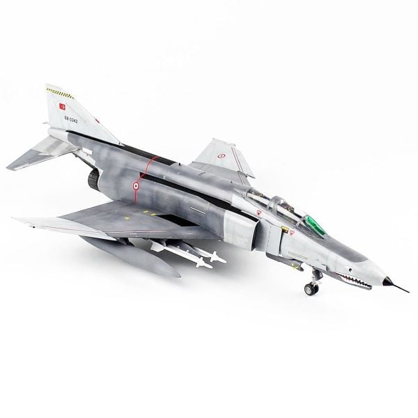 QD167 1/48 Ölçek, F4 Phantom-II, 172. Şahinler Filo, Sergilemeye Hazır Plastik Uçak Maketi
