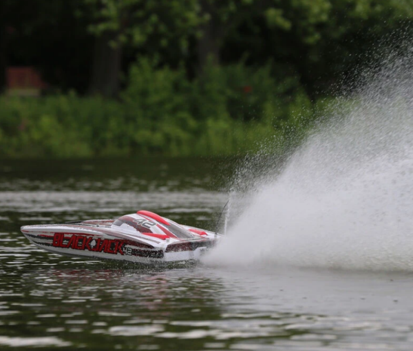 ProBoat Blackjack 42'' 8S Brushless Catamaran RTR