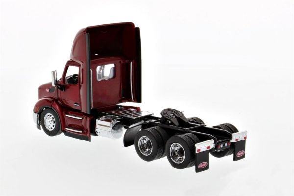 Diecast Masters 71068 1/50 Ölçek, Peterbilt 579 Çekici, Kırmızı, Sergilemeye Hazır Metal Model