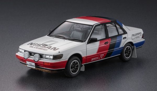 Hasegawa HC35 21135 1/24 Ölçek, Nissan Bluebird 4-Door Sedan SSS-R (U12) 1987, Otomobil, Plastik Model kiti