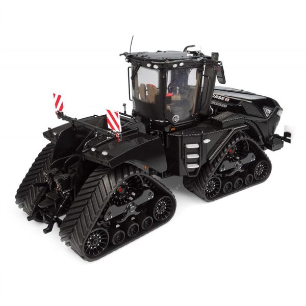 Universal Hobbies UH6820 1/32 Ölçek, Case IH Quadtrac 715 Black Beauty Traktör, Sergilemeye Hazır Tarımsal Makine Modeli