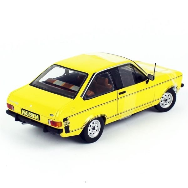 Sunstar 4620R 1/18 Ölçek, 1975 Ford Escort MKII Sport, Sarı, Sergilemeye Hazır Metal Ralli Araba Modeli