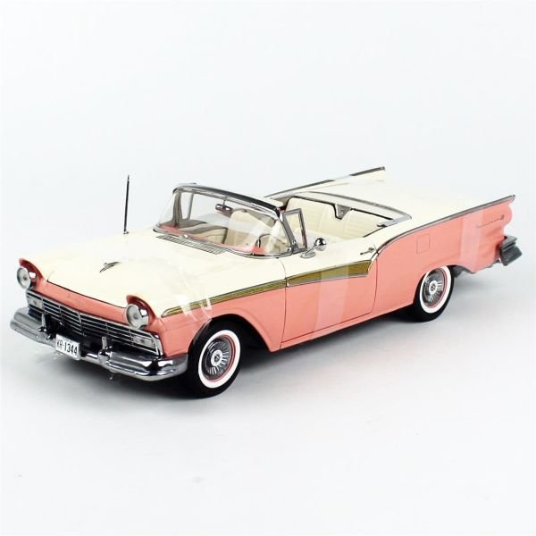 Sunstar 1344 1/18 Ölçek, 1957 Ford Fairlane 500 Skyliner, Mercan/Beyaz, Sergilemeye Hazır Metal Araba Modeli