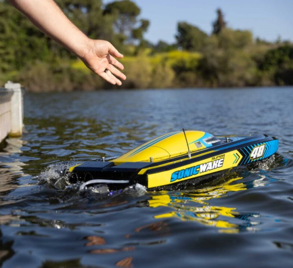 Pro Boat Super Sonicwake 48'' 8S Self-Righting Brushless Deep-V RTR