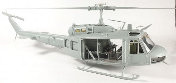 Dragon 3538 1/35 Ölçek, UH-1D Huey Helikopter Plastik Model Kiti