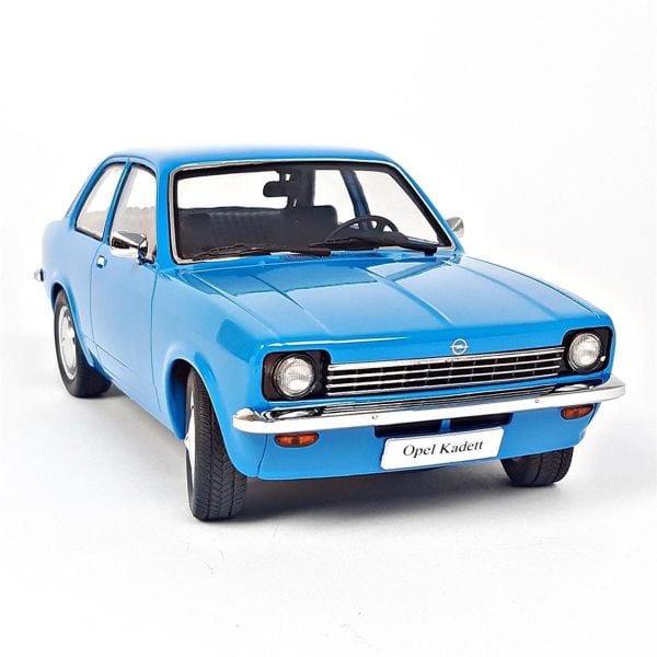 KKscale 180011 1/18 Ölçek, Opel Kadett C Sedan (Sealed Body Series), Mavi, Sergilemeye Hazır Metal Araba Modeli