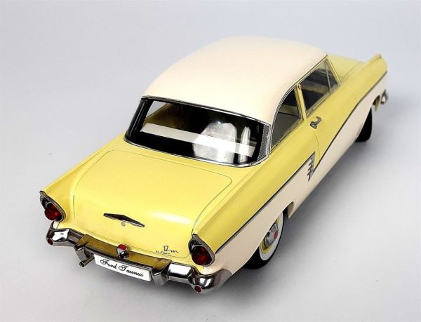 KKscale 180273 1/18 Ölçek, 1957 Ford Taunus 17M P2, Açık sarı-Beyaz, Sergilemeye Hazır Metal Araba Modeli