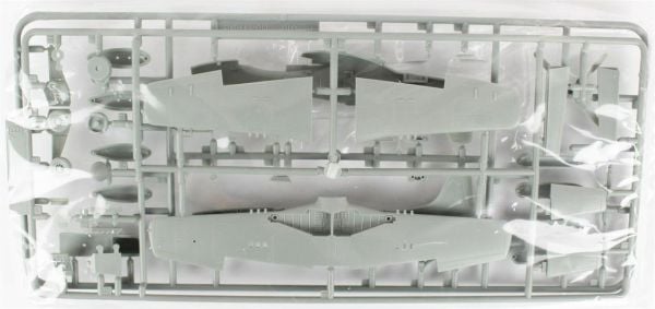 Academy 12485 1/72 Ölçek, P-51D Mustang Savaş Uçağı, Plastik Model kiti