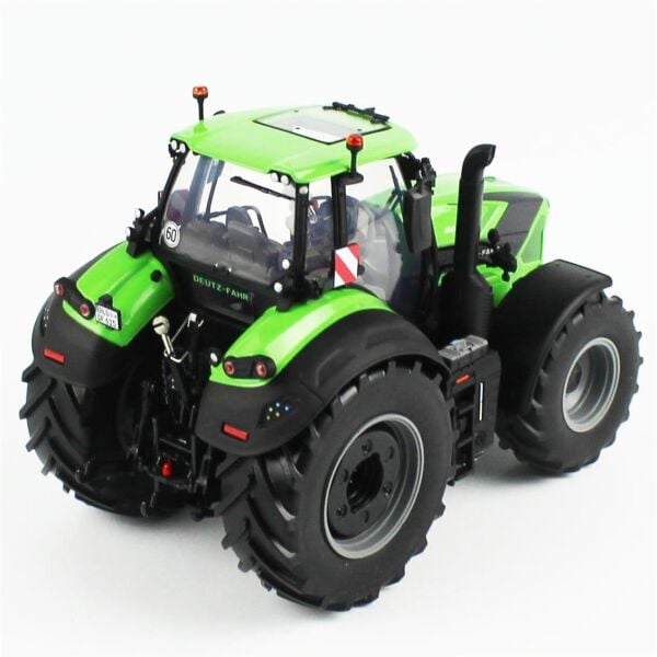 Universal Hobbies UH6606 1/32 Ölçek, Deutz Fahr 8280 TTV Traktör (Standart Yeşil), Sergilemeye Hazır Tarımsal Makine Modeli