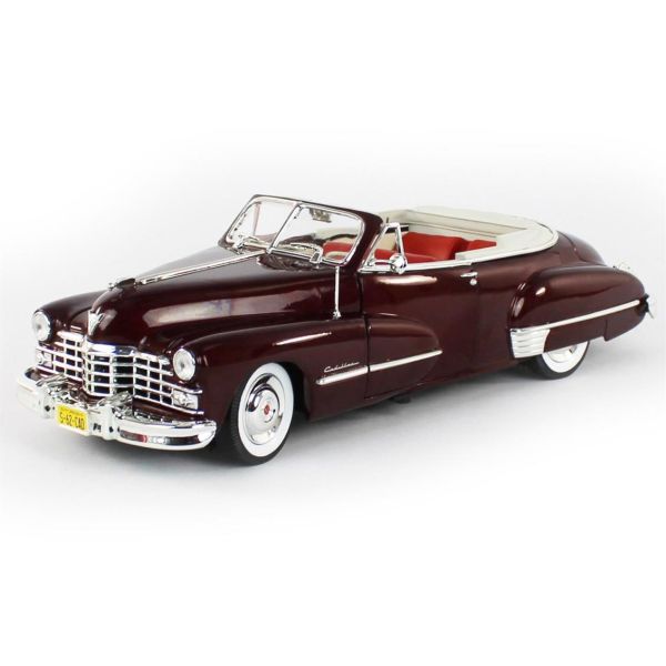 AutoWorld AW273 1/18 Ölçek, 1947 Cadillac Series 62 Cabriolet, Burgundy, Sergilemeye Hazır Metal Araba Modeli