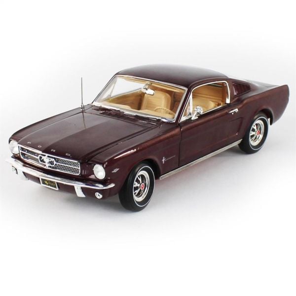 AutoWorld AMM1248 1/18 Ölçek, 1965 Ford Mustang 2+2, Vintage Burgundy, Sergilemeye Hazır Metal Araba Modeli
