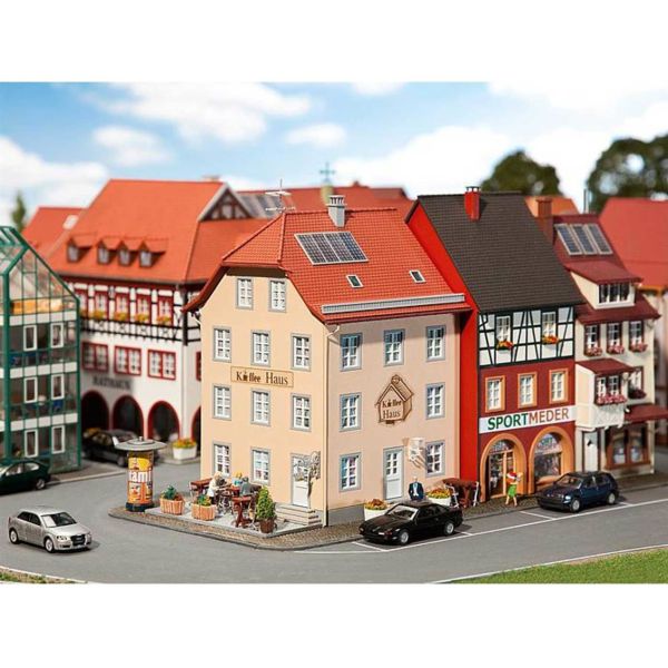 Faller 130493 1/87 Ölçek, Tarihi Kafe, Plastik Model Kiti