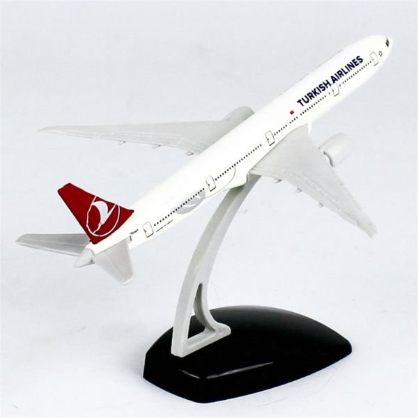 THY059 1/500 Ölçek, THY Lale Logolu Boeing B737-800 Yolcu Uçağı, Sergilemeye Hazır Ahşap Standlı Model