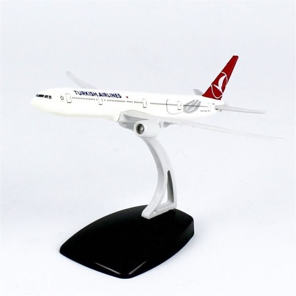 THY059 1/500 Ölçek, THY Lale Logolu Boeing B737-800 Yolcu Uçağı, Sergilemeye Hazır Ahşap Standlı Model