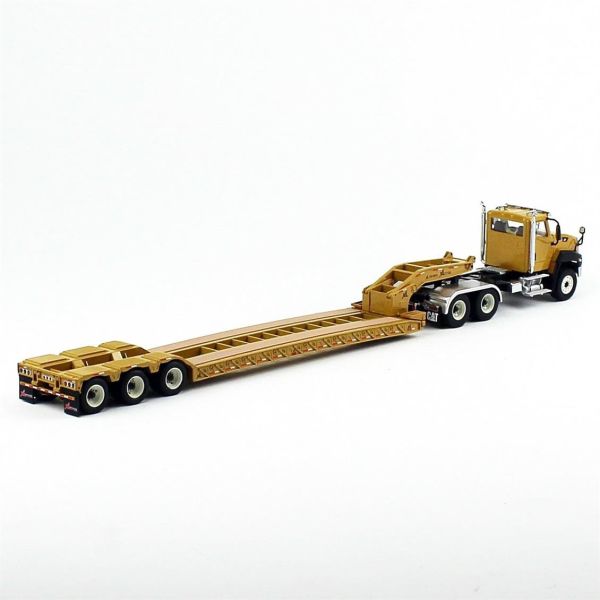 Diecast Masters 85503 1/50 Ölçek, Cat CT660 Kabinli Çekici ve XL120 HDG Düşük Dorse, Sergilemeye Hazır Metal İş Makinası Modeli
