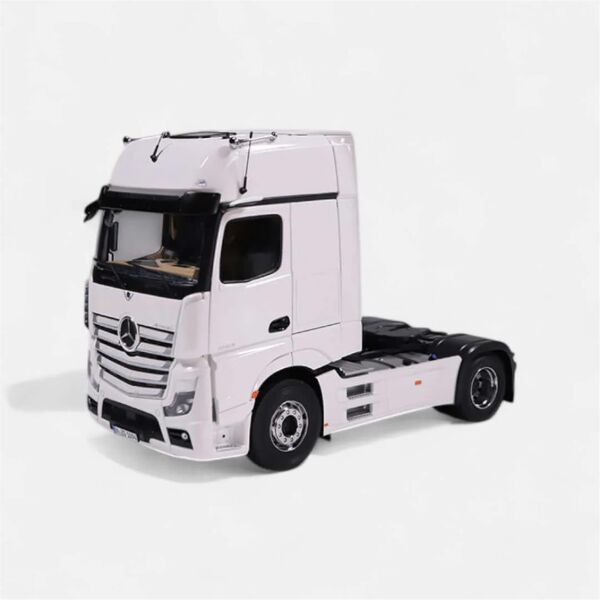 NZG 1094/41 1/18 Ölçek, Mercedes-Benz Actros Çekici (Desenli Beyaz), Sergilemeye Hazır Metal Çekici Modeli