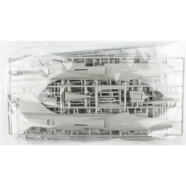 Hasegawa 7544 1/48 Ölçek, CF-104D Starfighter (Starfighters), Savaş Uçağı Plastik Model Kiti