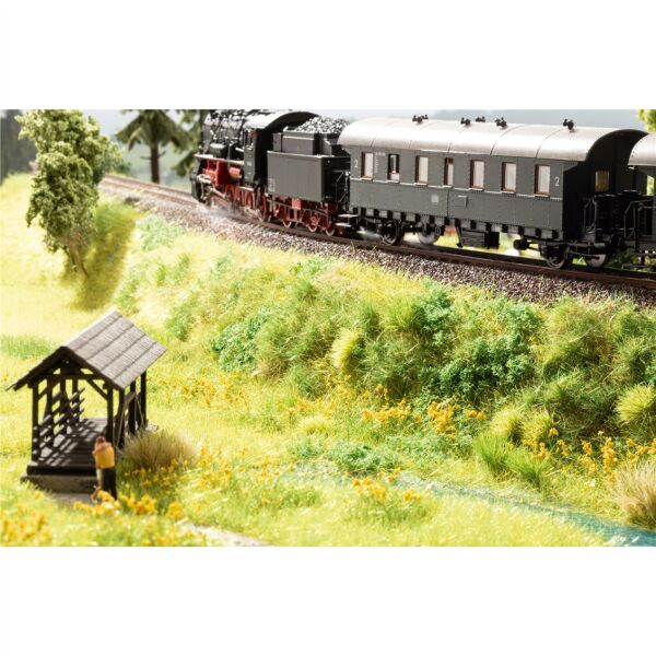 Noch 7256 Yer Örtücü Folyaj, Beyaz Çiçekli Çayır Yeşili, 12x18 cm., Diorama Malzemesi