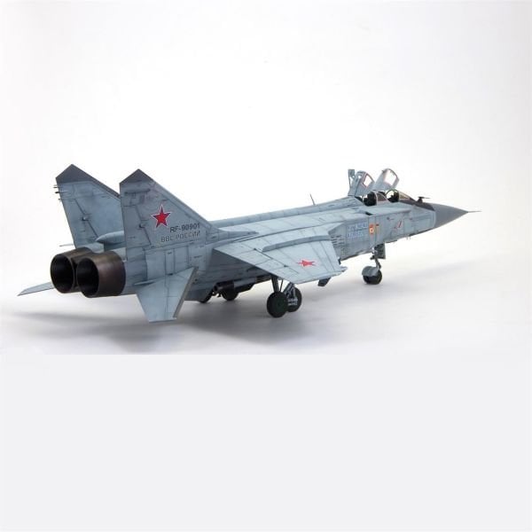 AMK 88008 1/48 Ölçek, Rus Mig-31 B/BS Foxhound, Savaş Uçağı, Plastik Model kiti