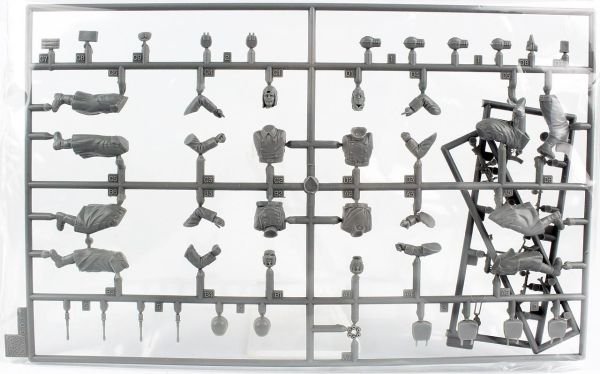 Dragon 6017 1/35 Ölçek, Alman 6.Ordu Askerleri, (Stalingard 1942/43) Figürleri Plastik Model Kiti