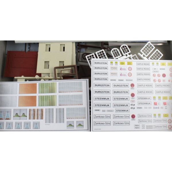 Piko 61820 1/87 Ölçek, İstasyon (Burgstein), Plastik Model Kiti