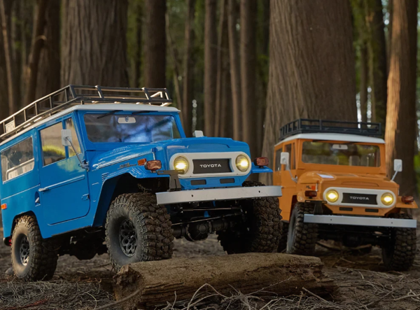 FMS 1/10 Toyota Land Cruiser FJ40 RS