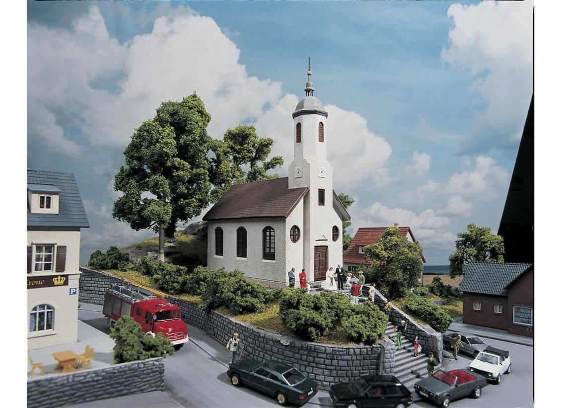 Piko 61825 1/87 Ölçek, Köy Kilisesi (St.Lukas), Plastik Model Kiti