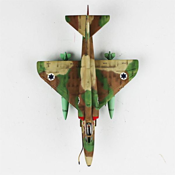 QD019 1/72 Ölçek, A-4E Skyhawk Sergilemeye Hazır Plastik Uçak Maketi