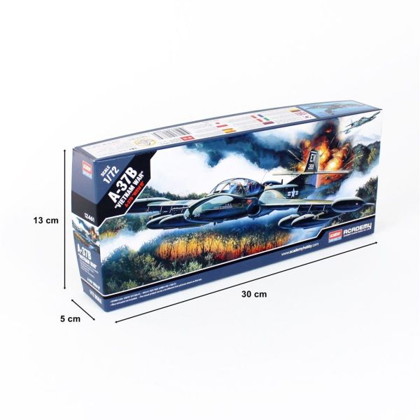 Academy 12461 1/72 Ölçek, Cessna A-37B Dragonfly Savaş Uçağı, Plastik Model kiti
