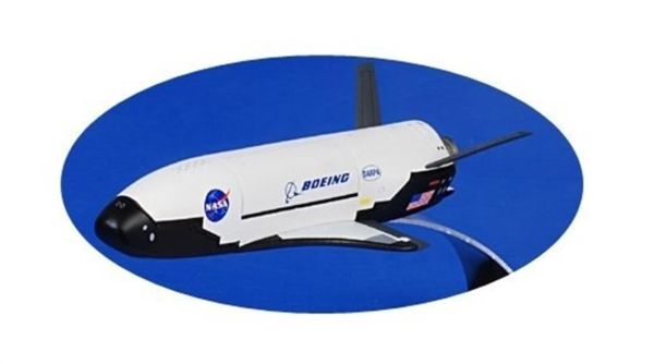 Dragon 50386 1/72 Ölçek, Boeing X-37B Orbital Test Aracı Plastik Model Kiti